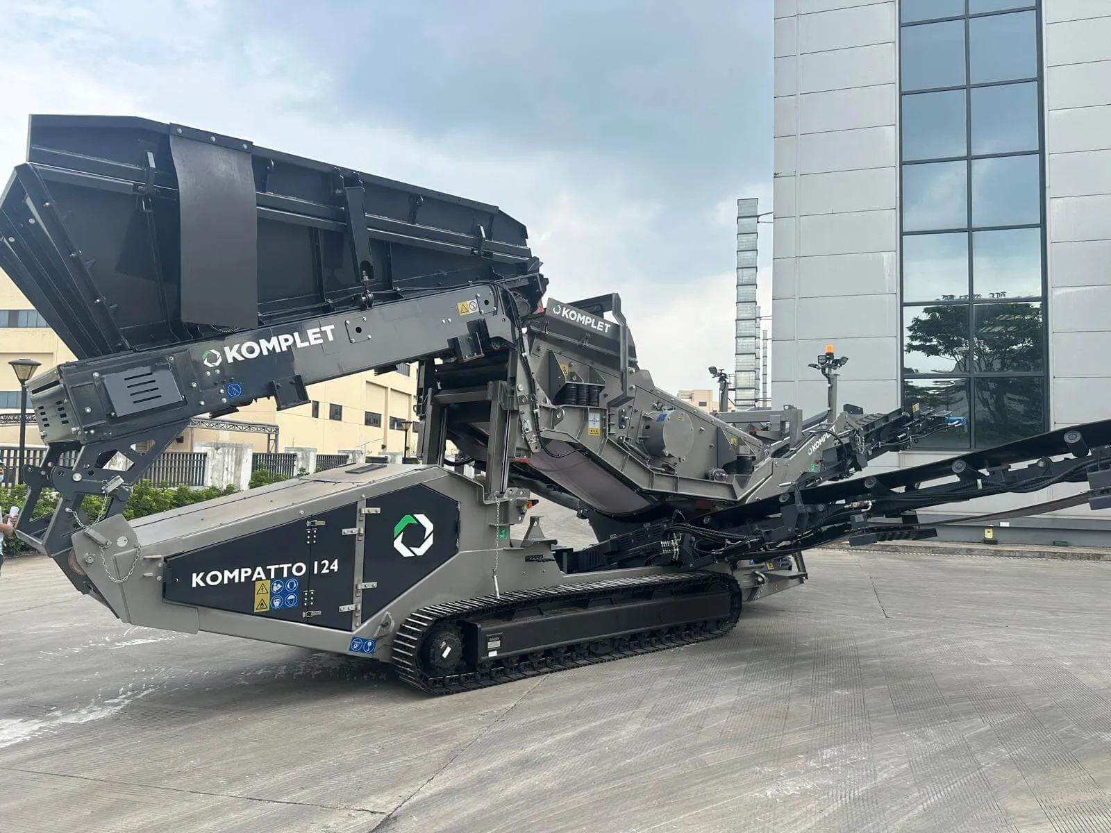Kompatto 124 Mobile Screening Plant - Image 4